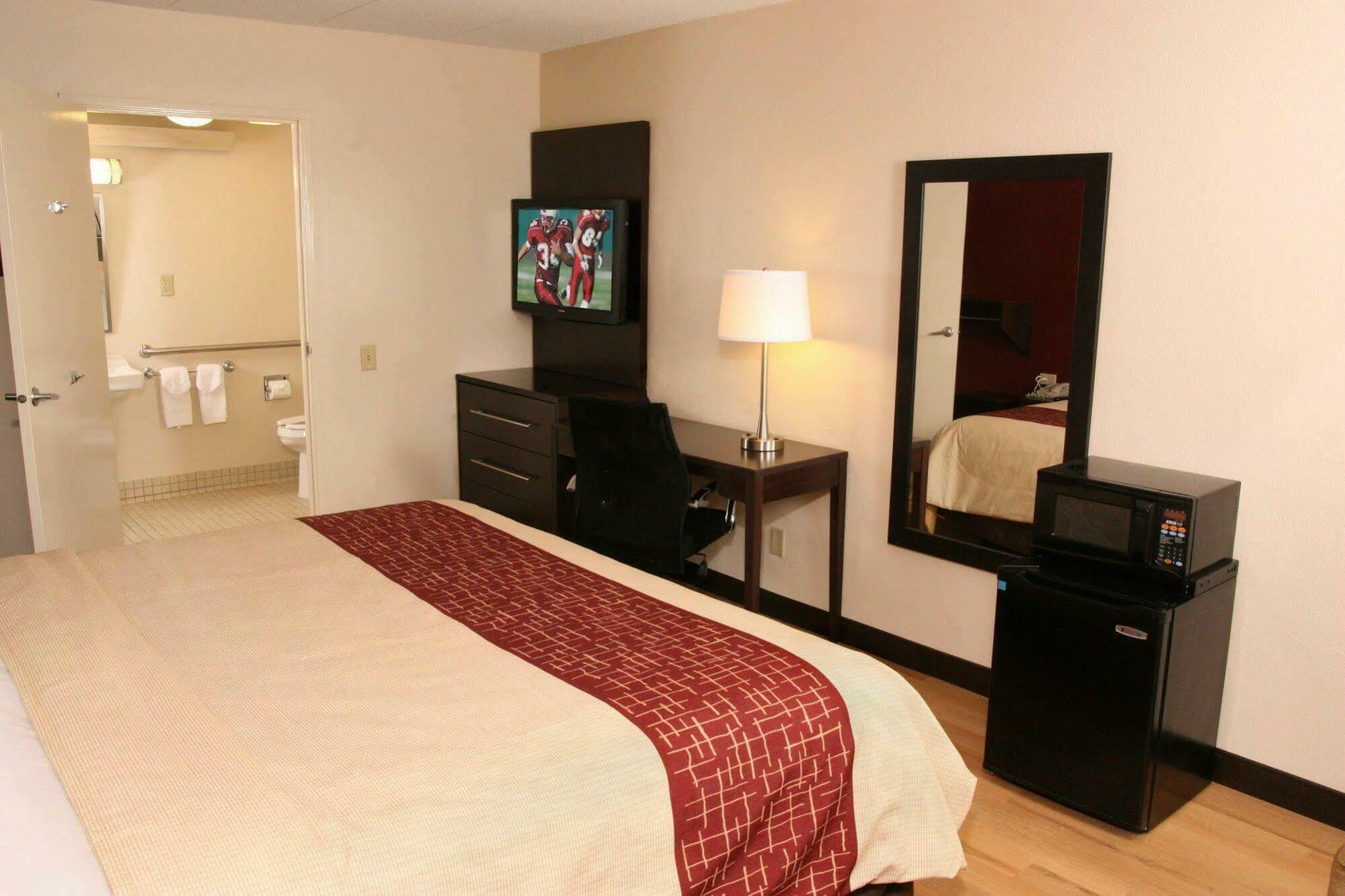 Red Roof Inn Plus+ Austin South Dış mekan fotoğraf